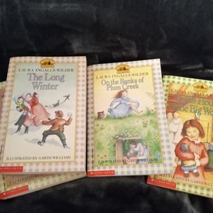 Little House on the prairie book's Laura Ingalls Wilder. Complete set.